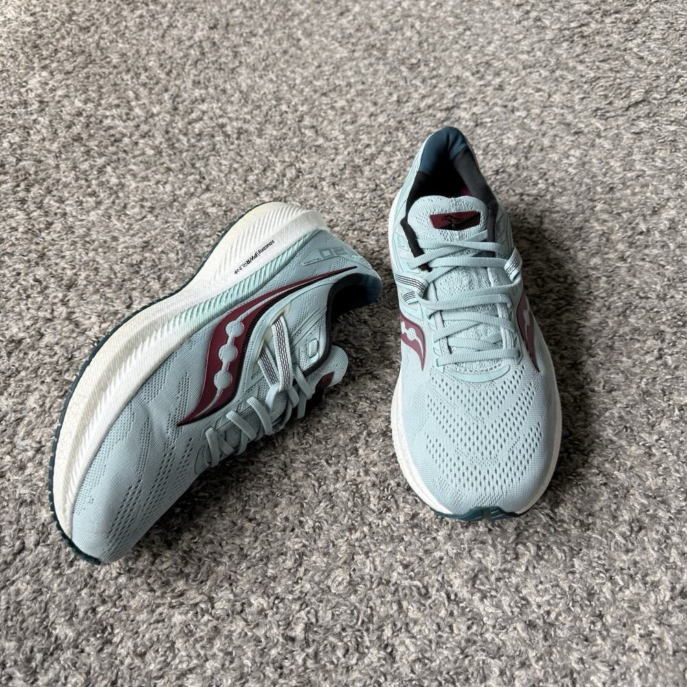 Saucony Triumph 20 Womens Size 11 Blue Athletic Running Shoes Sneakers